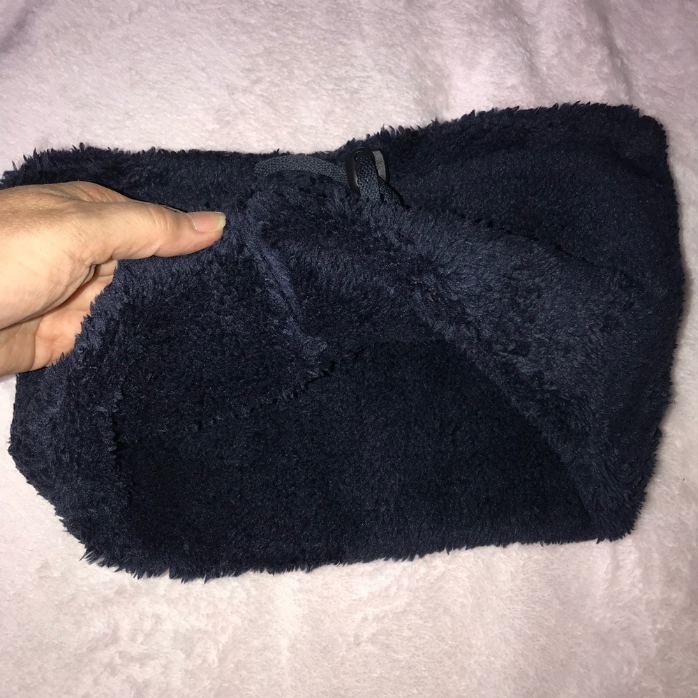 ✨✨5/$10✨✨WOMEN'S Blue Adjustable INFINITY SCARF NECKWARMER NWOT - Picture 4 of 5